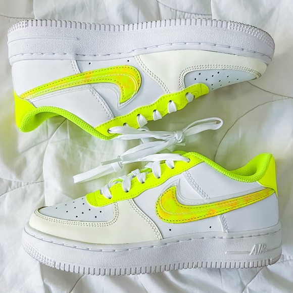 Nike Air Force 1 LV8, Size 4.5Y - Picture 6 of 10